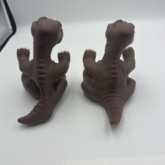 Vintage 1988 Land Before Time Pizza Hut Rubber Hand Puppet LITTLEFOOT - Picture 4 of 6